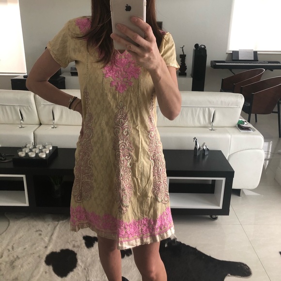 Casual Muslim Indian Embroidered Mini Dress - Picture 4 of 8